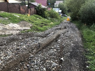Жители улицы Насыпная требуют срочного ремонта дороги после дождей