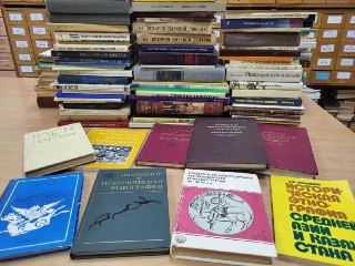 Национальная библиотека получила уникальную коллекцию книг по сибирской истории и этнографии